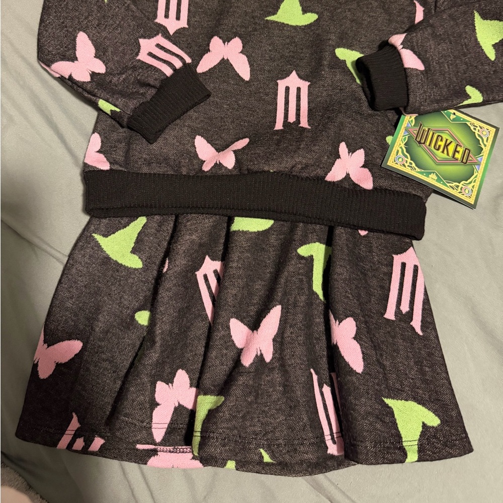 Wicked little girl top and skirt sz 3